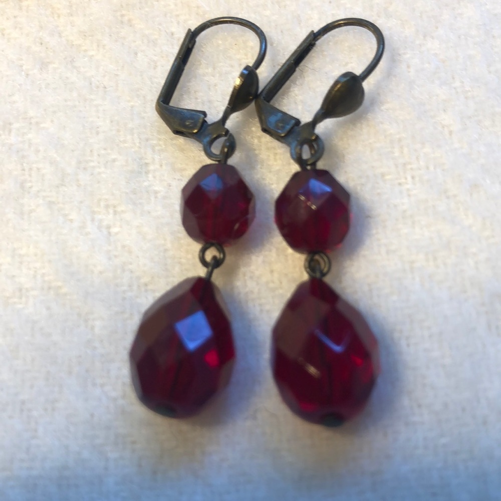 Dark Red Crystal Pierced Earrings